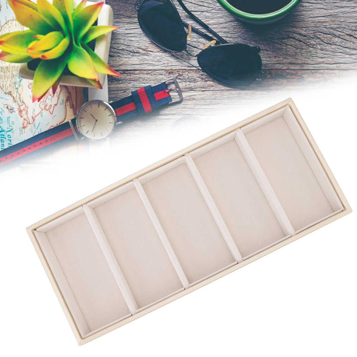 5 grid glasses case in pale beige with five divided fabric-lined slots and a slim rectangular frame