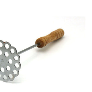 5pcs Potato Masher with a perforated stainless steel head, metal shaft and grooved light-brown wooden handle