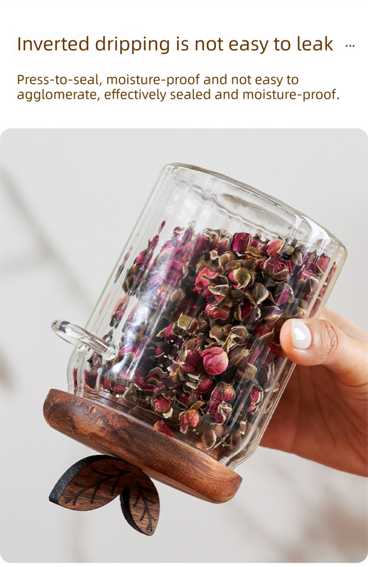 600ml Premium Borosilicate Glass storage jar with clear cylindrical body, wood-toned lid and visible dried flowers inside
