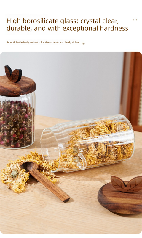 600ml Premium Borosilicate Glass storage jar, clear cylindrical glass with a natural acacia wood lid and wooden spoon