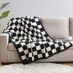 Knitted Checkerboard Throw Blanket – Soft Half-Velvet, 130x150cm (Black/White)