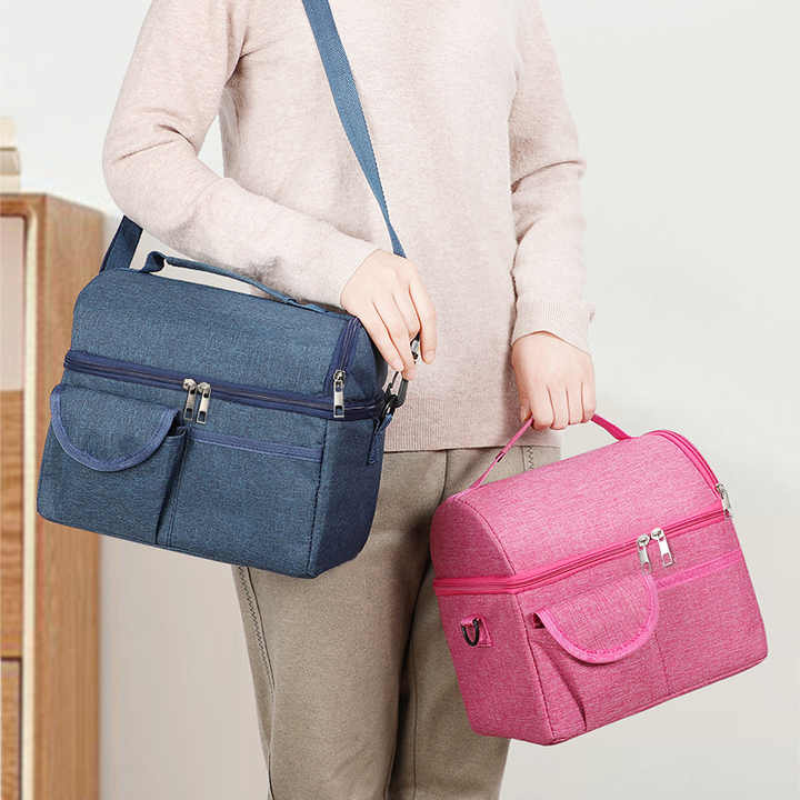 Dark Blue Large Insulated storage bag in textured Oxford fabric, with shoulder strap, front pockets and dual zippers